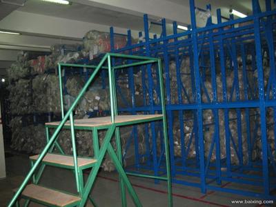 南山貨架批發優勢解析 深圳倉庫服裝貨架采購指南